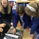 Children exploring the typewriter 